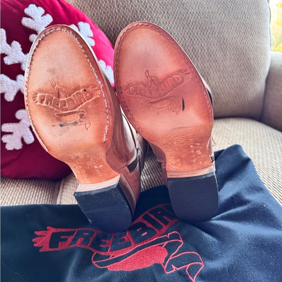 Brand new FREEBIRDS 8 - Picture 2 of 4